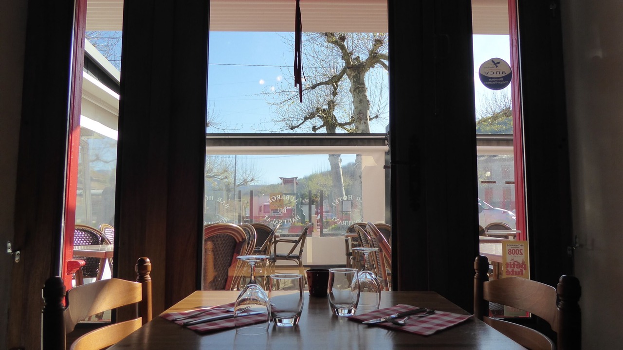 Photo of Others in Seix