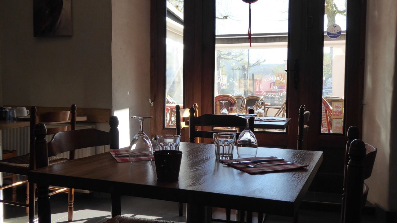 Photo of Others in Seix