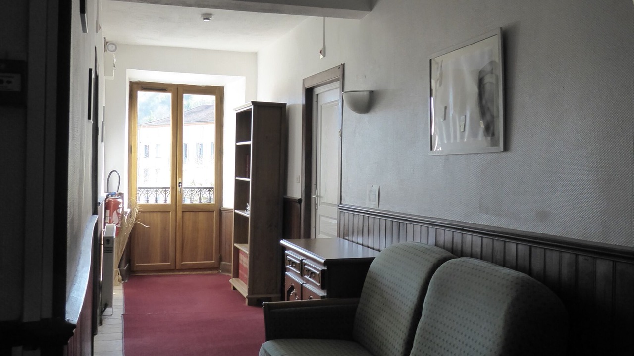 Photo of Others in Seix