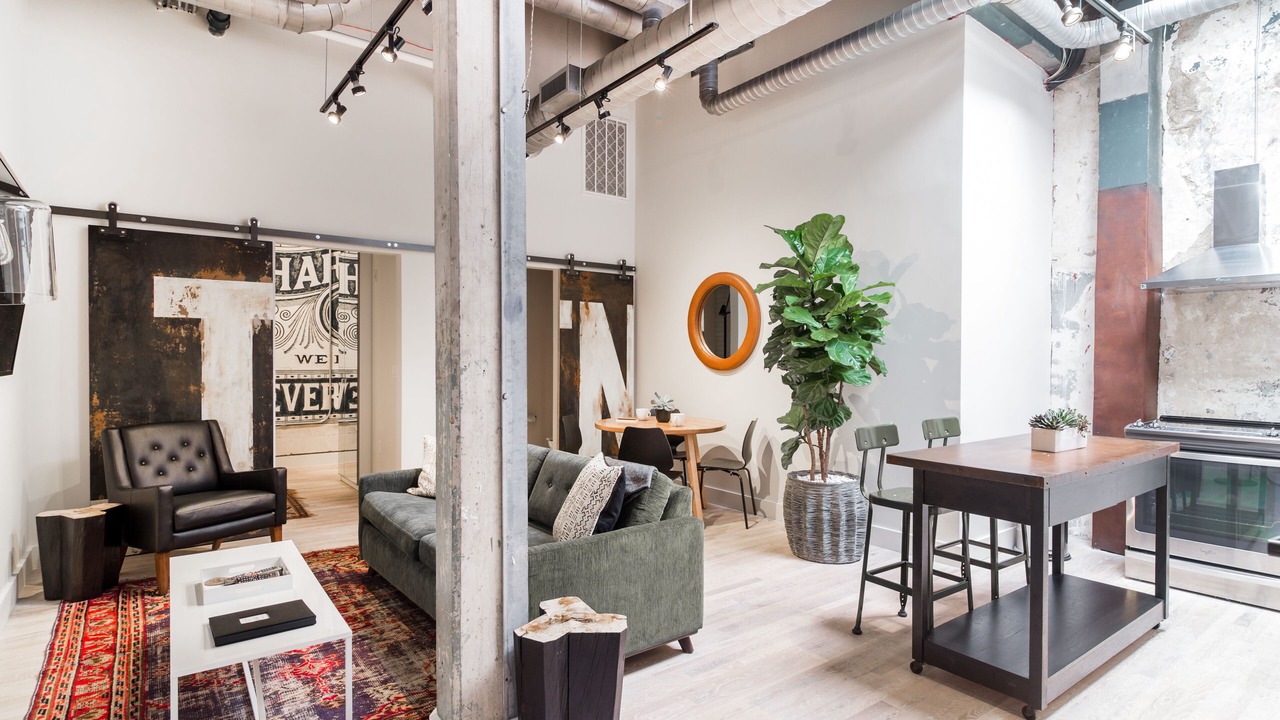 Photo of Others in Arts District