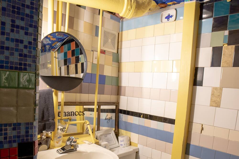 Photo of Bathroom in East Lawrence