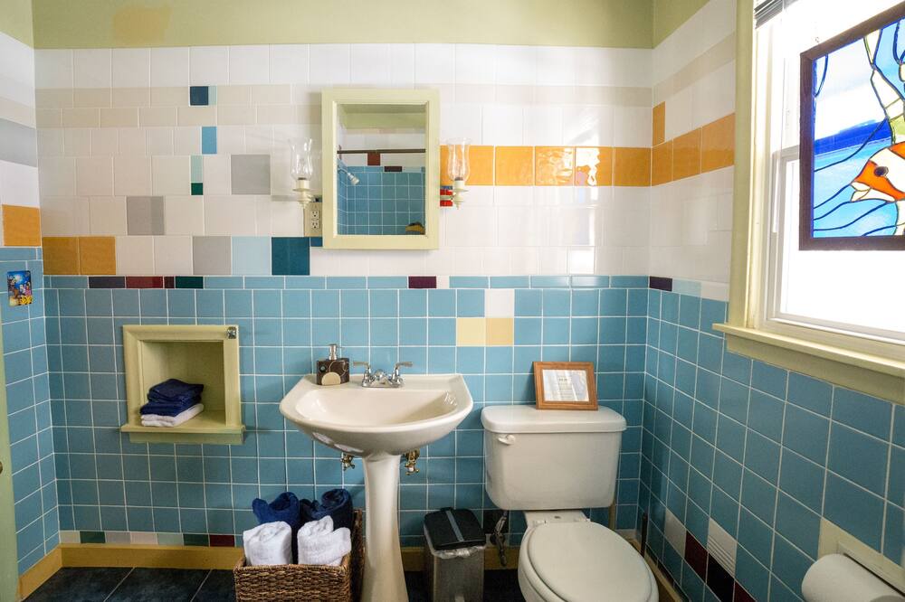 Photo of Bathroom in East Lawrence