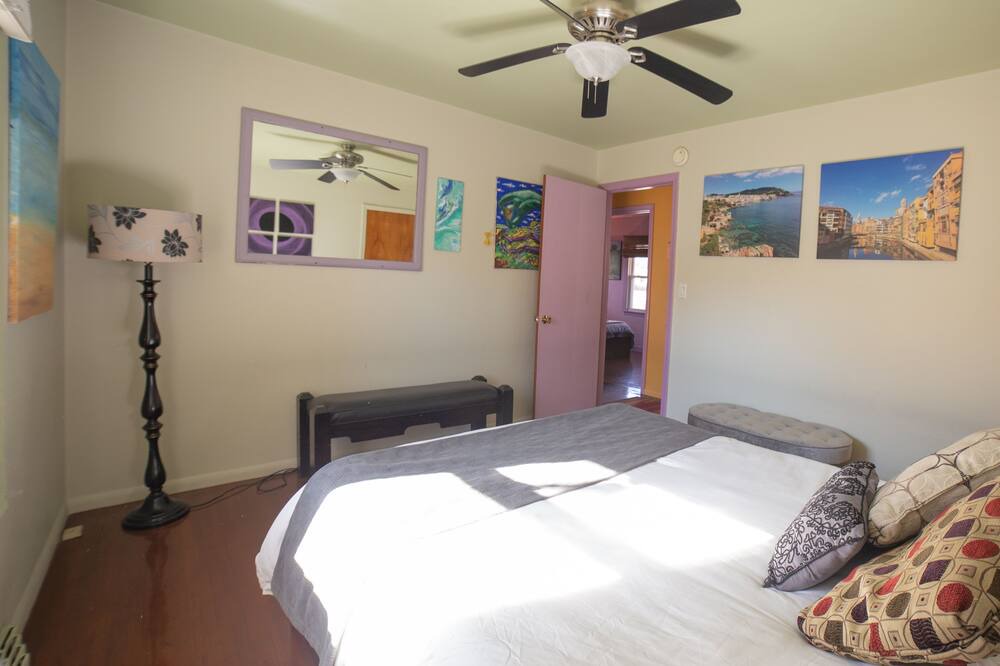 Photo of Bedroom in East Lawrence