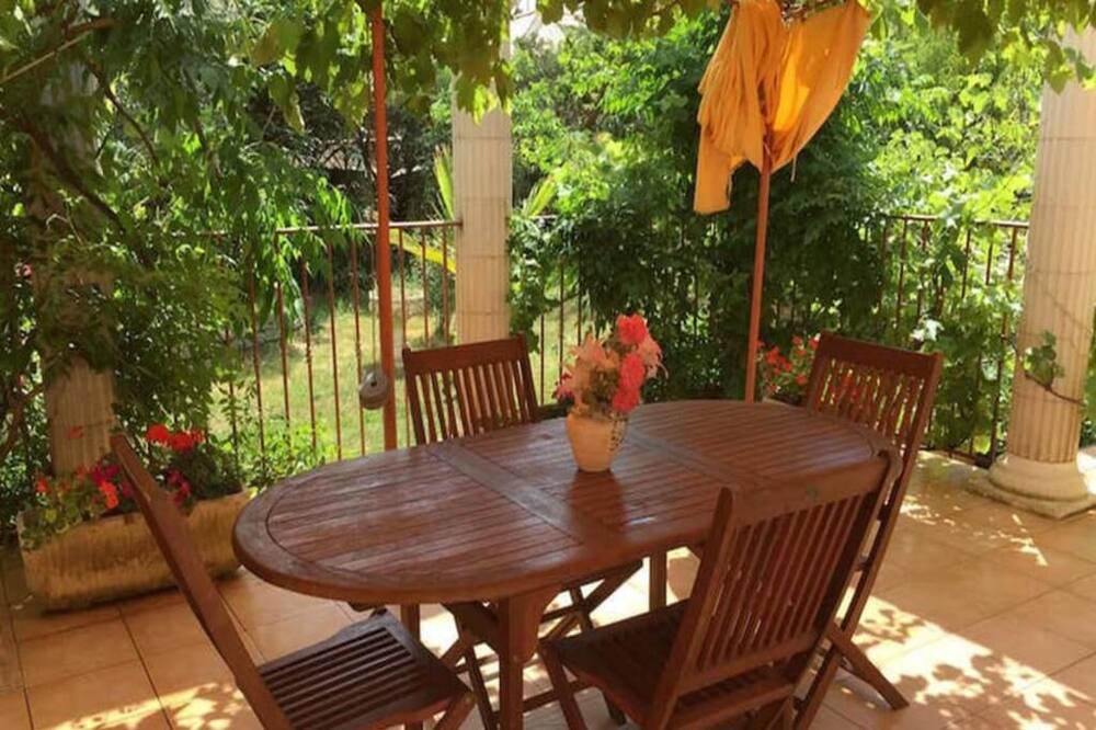 Photo of Patio Balcony in Tresques