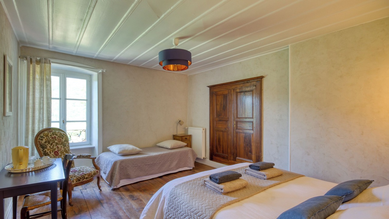Photo of Bedroom in Saint-Ilpize