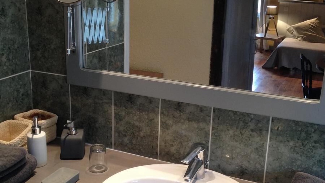 Photo of Bathroom in Saint-Ilpize