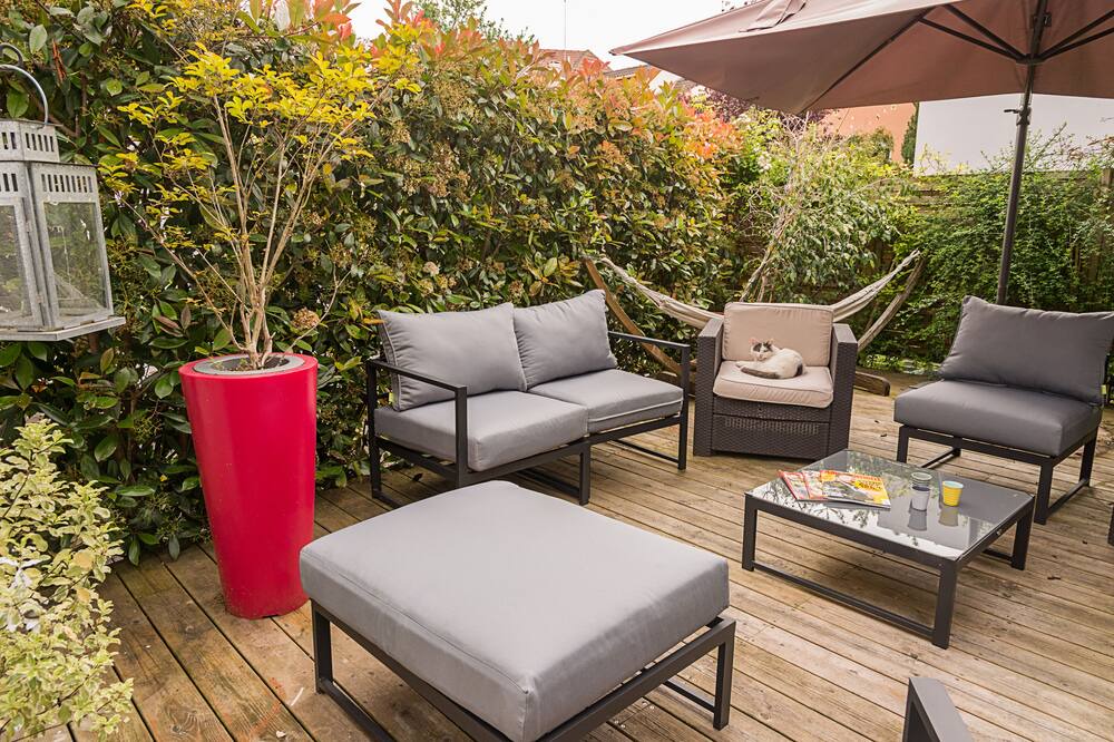 Photo of Patio Balcony in Plateau - Mont-Valerien