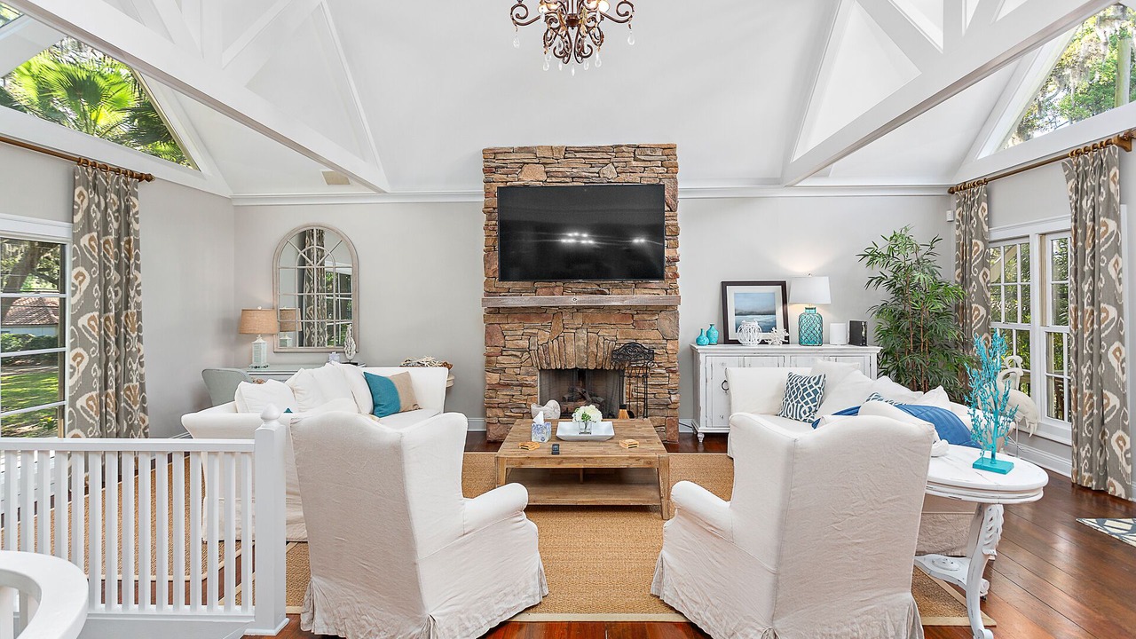 Photo of Livingroom in King City