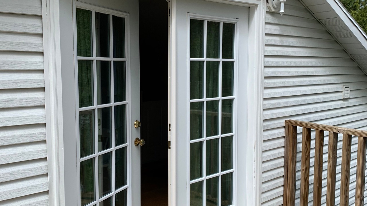 Photo of Patio Balcony in Sylvan Beach