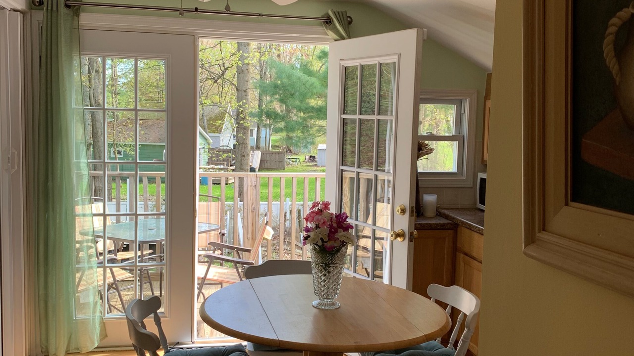 Photo of Patio Balcony in Sylvan Beach