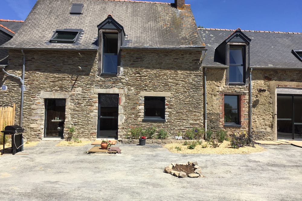 Photo of Outdoor in Servon-sur-Vilaine