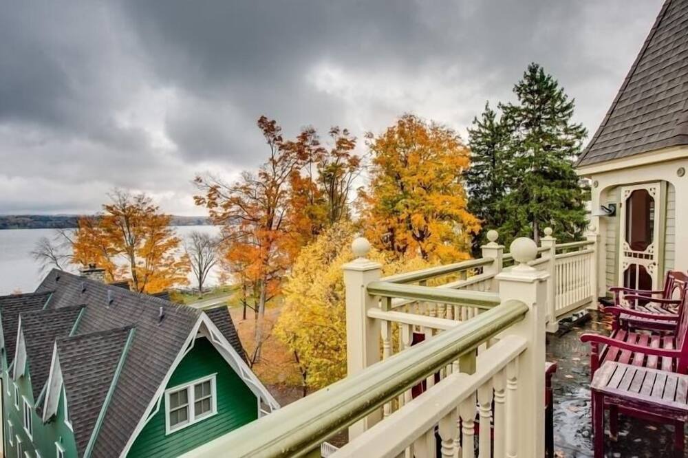 Photo of Patio Balcony in Chautauqua