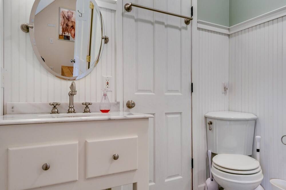 Photo of Bathroom in Chautauqua