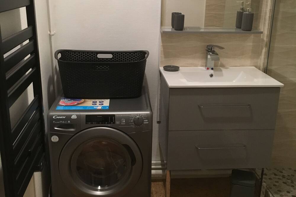 Photo of Bathroom in Petit-Fort-Philippe