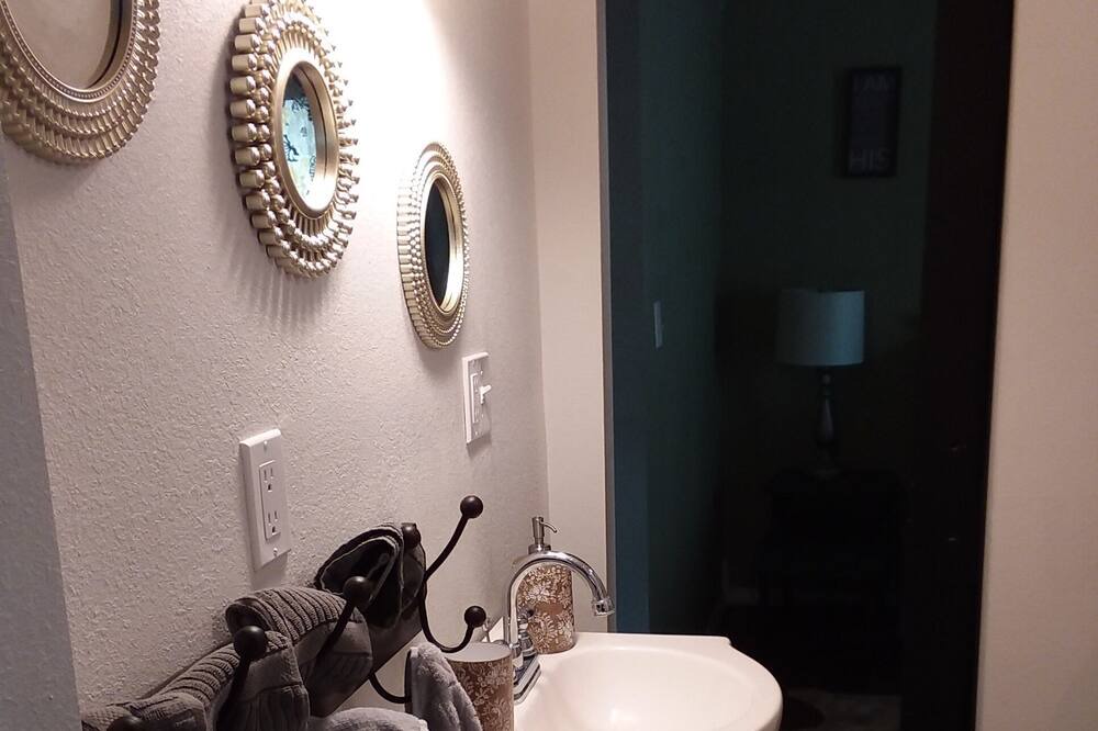 Photo of Bathroom in Pawhuska