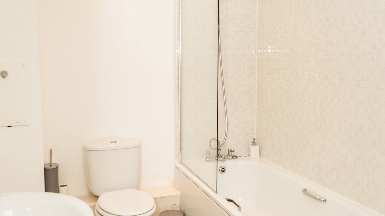 Photo of Bathroom in Chinatown