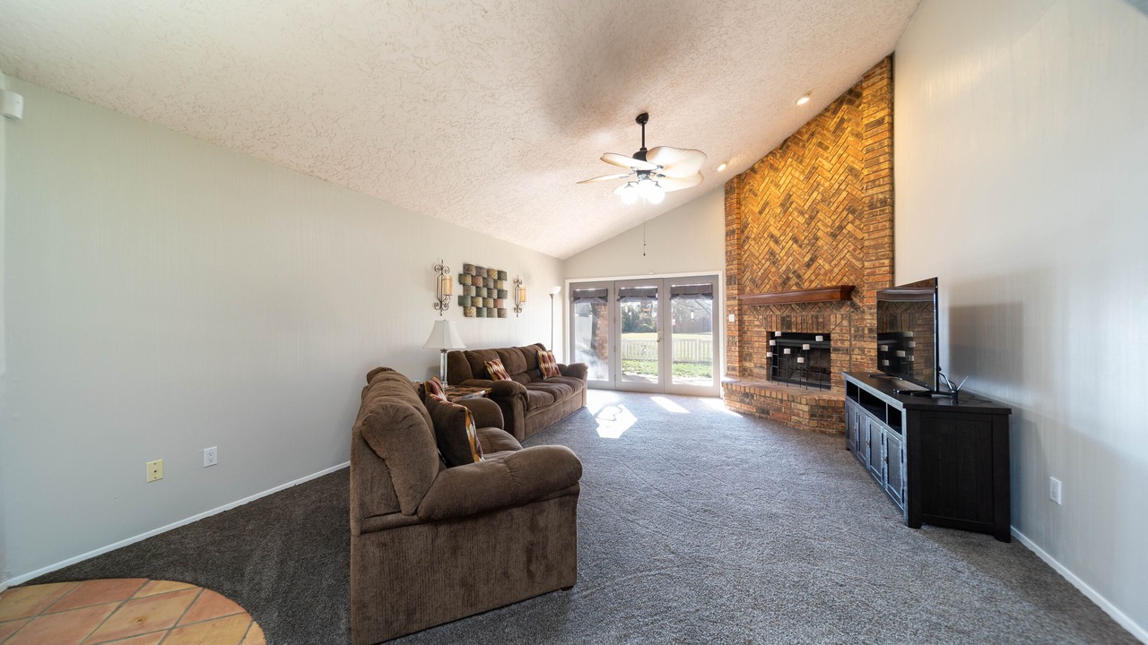 Photo of Livingroom in Clovis