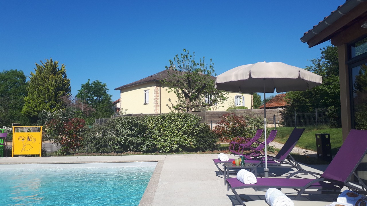 Photo of Outdoor in Buellas