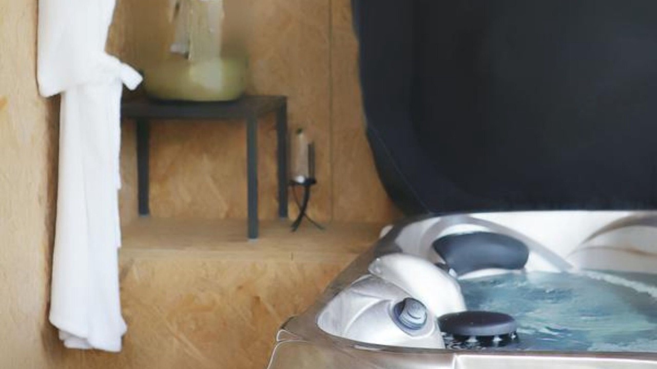 Photo of Others in Buellas