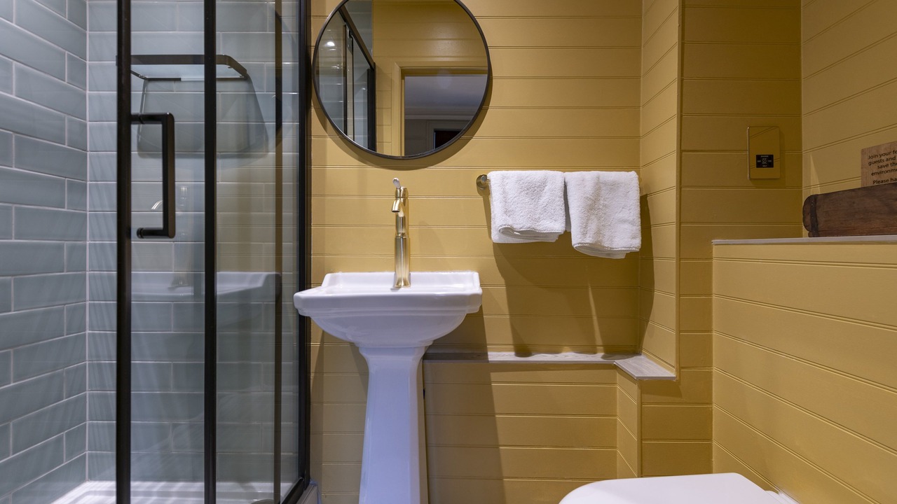 Photo of Bathroom in Littlehampton