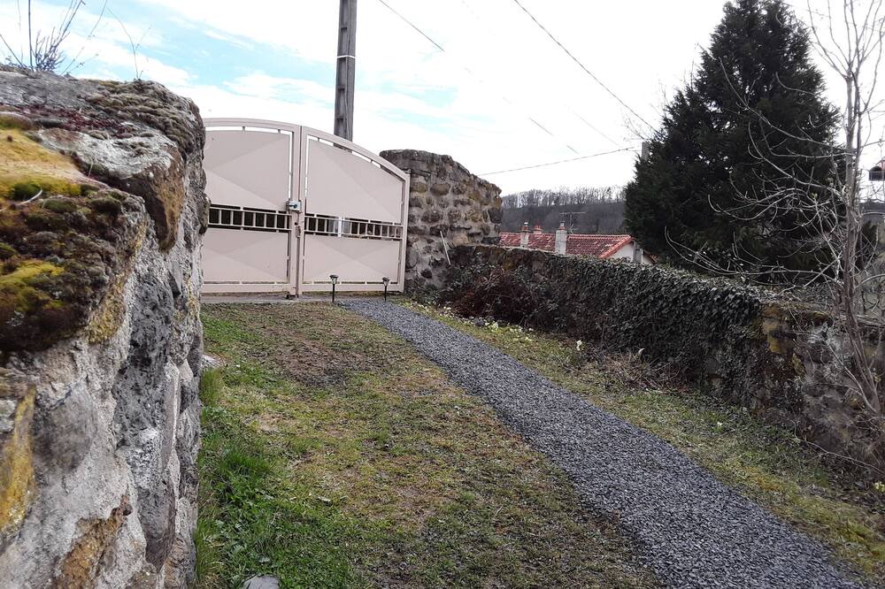 Photo of Outdoor in Polignac