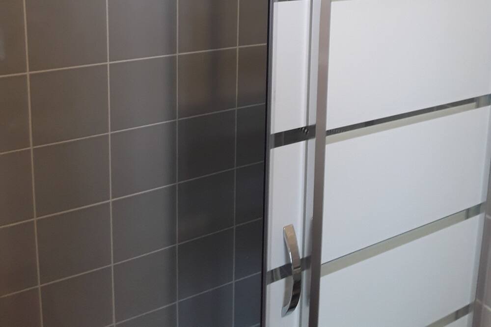 Photo of Bathroom in Polignac