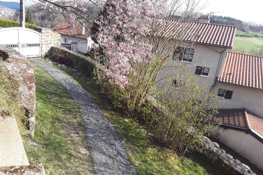 Photo of Outdoor in Polignac