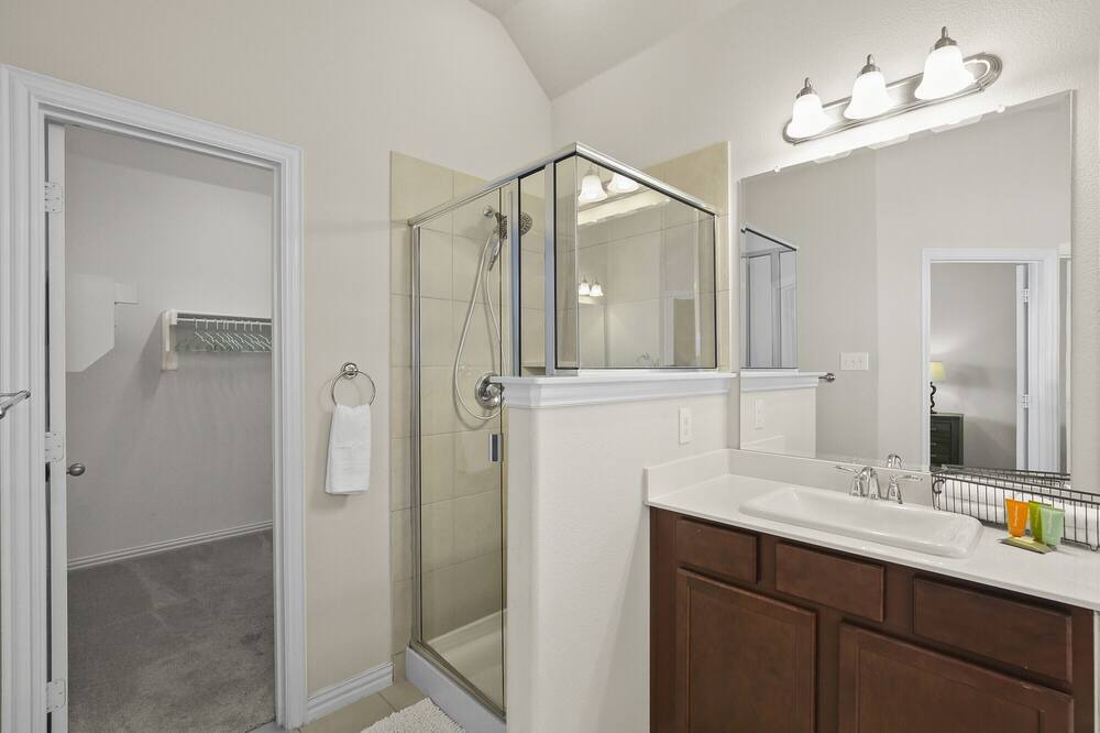 Photo of Bathroom in Little Elm