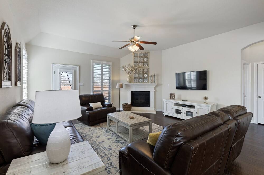 Photo of Livingroom in Little Elm