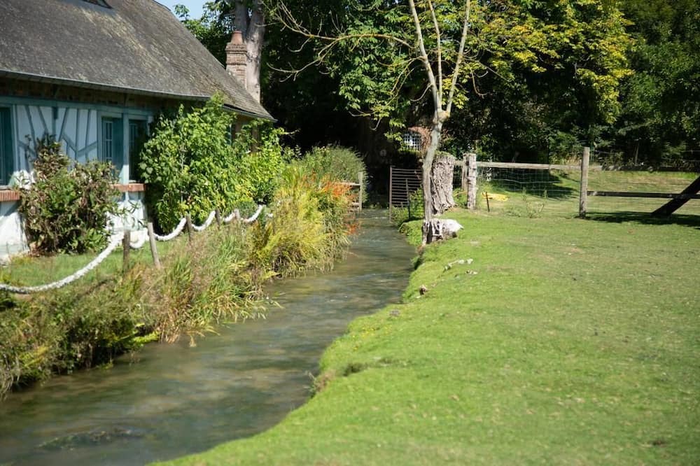 Photo of Outdoor in Saint-Ouen-sous-Bailly