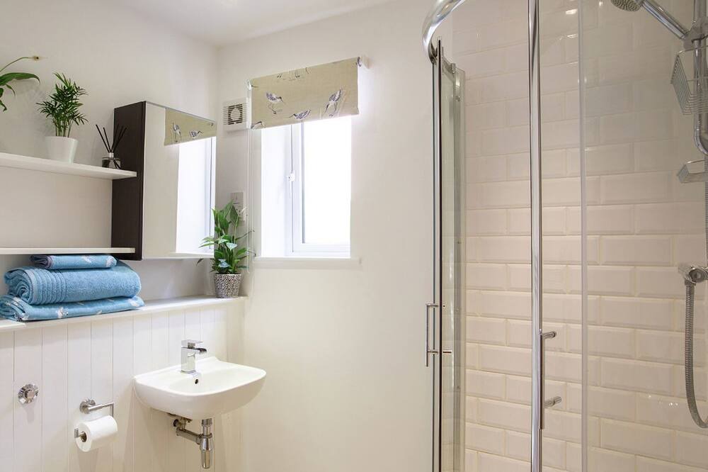 Photo of Bathroom in Watlington