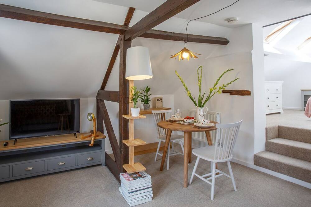 Photo of Livingroom in Watlington