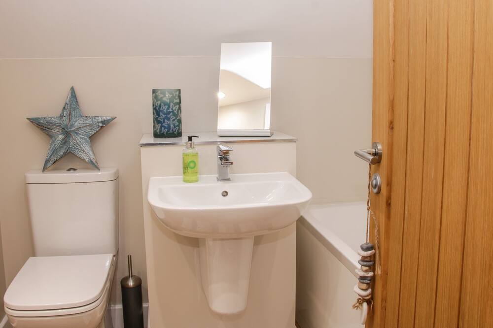 Photo of Bathroom in Stanton Upon Hine Heath