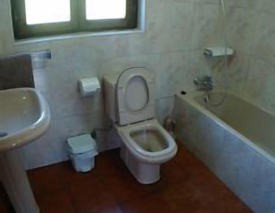 Photo of Bathroom in Elbete