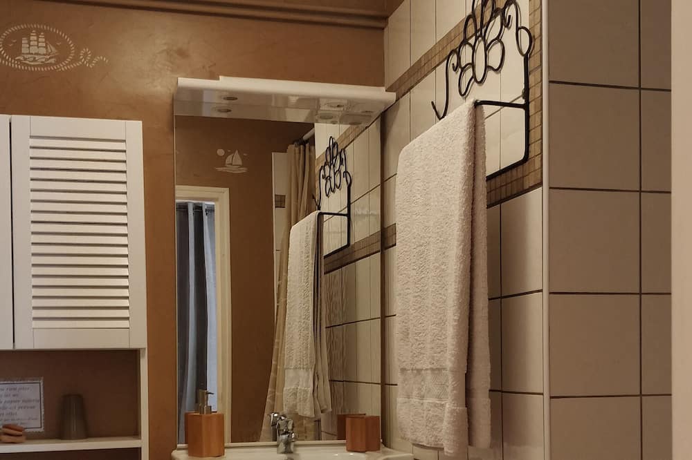 Photo of Bathroom in Mollans-sur-Ouveze