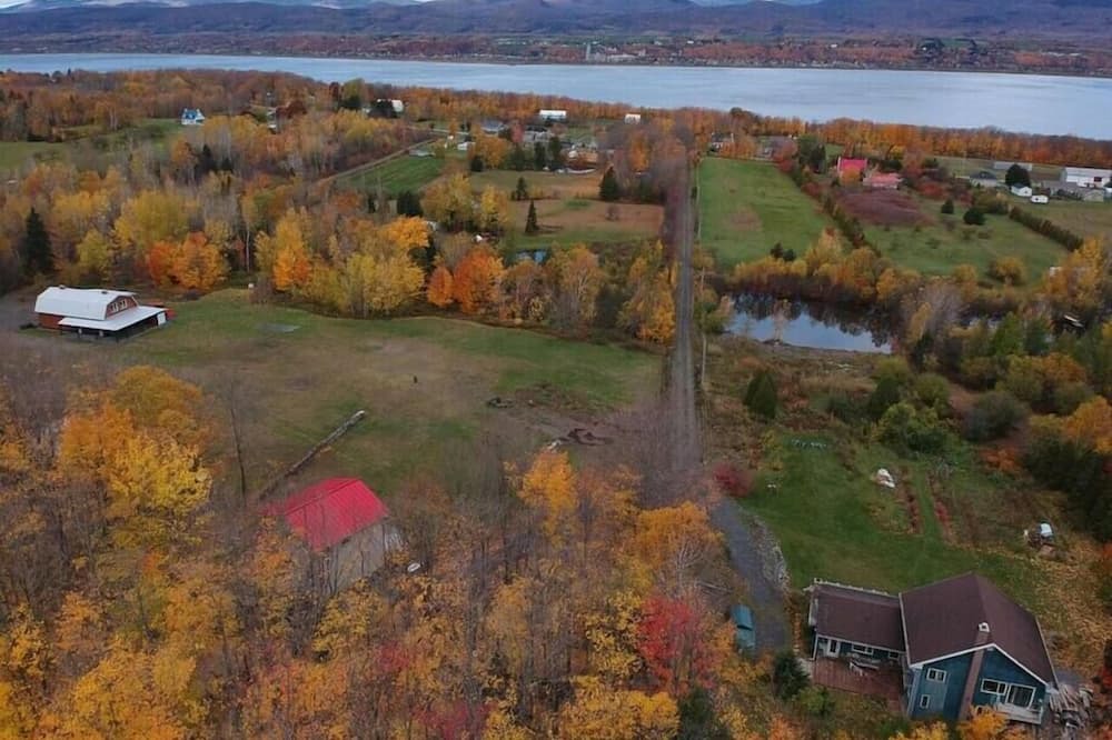 Photo of Others in St-Francois-de-l'Ile-d'Orleans