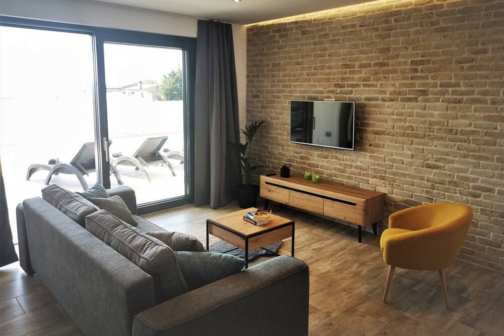 Photo of Livingroom in Loborika