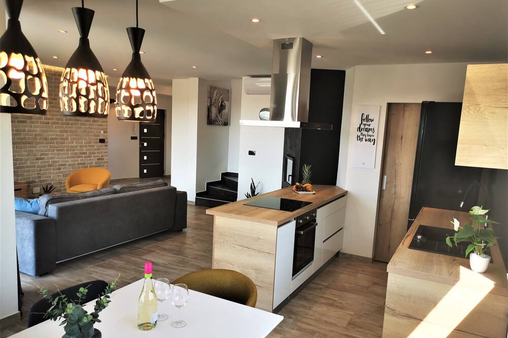 Photo of Livingroom in Loborika