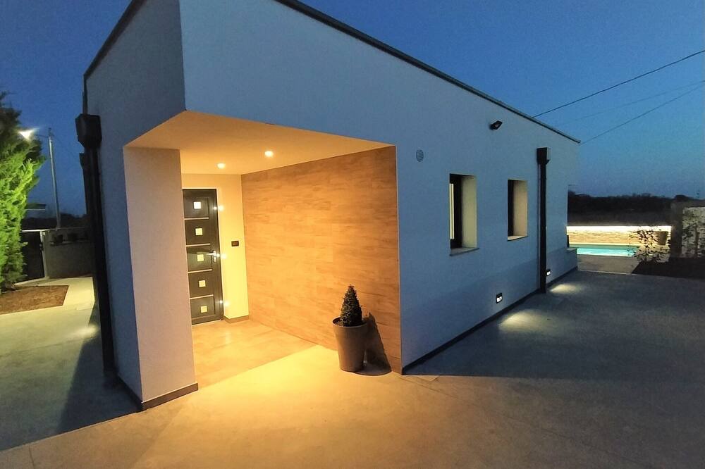 Photo of Outdoor in Loborika