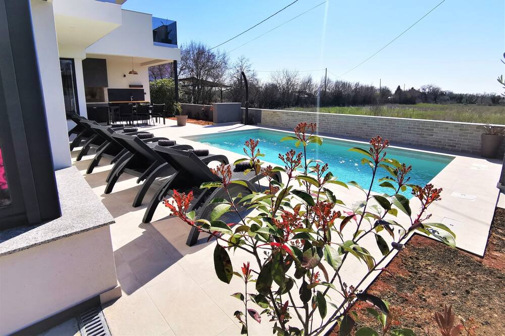 Photo of Outdoor in Loborika