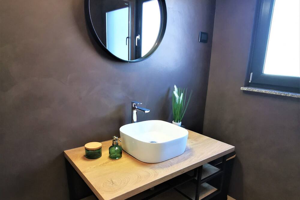 Photo of Bathroom in Loborika