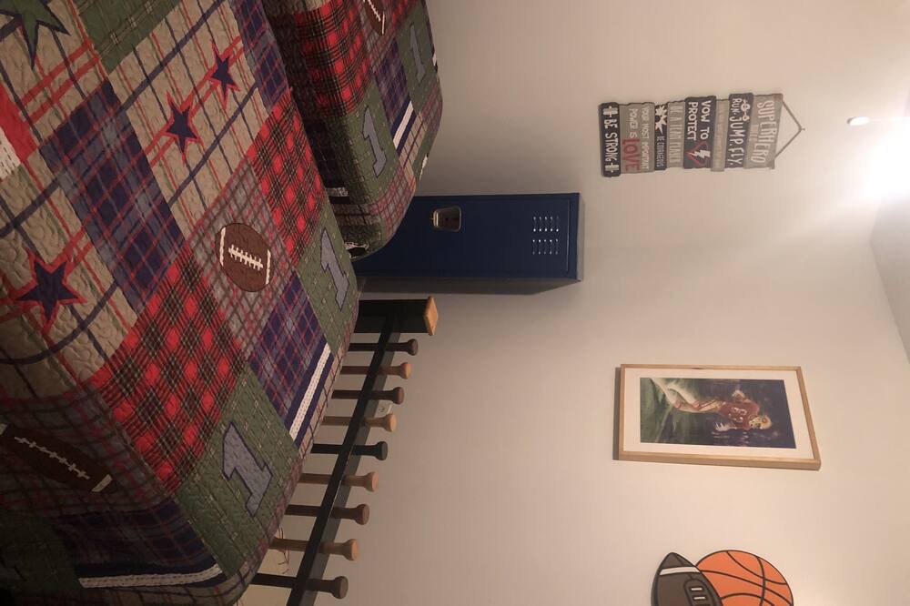 Photo of Bedroom in Cleveland