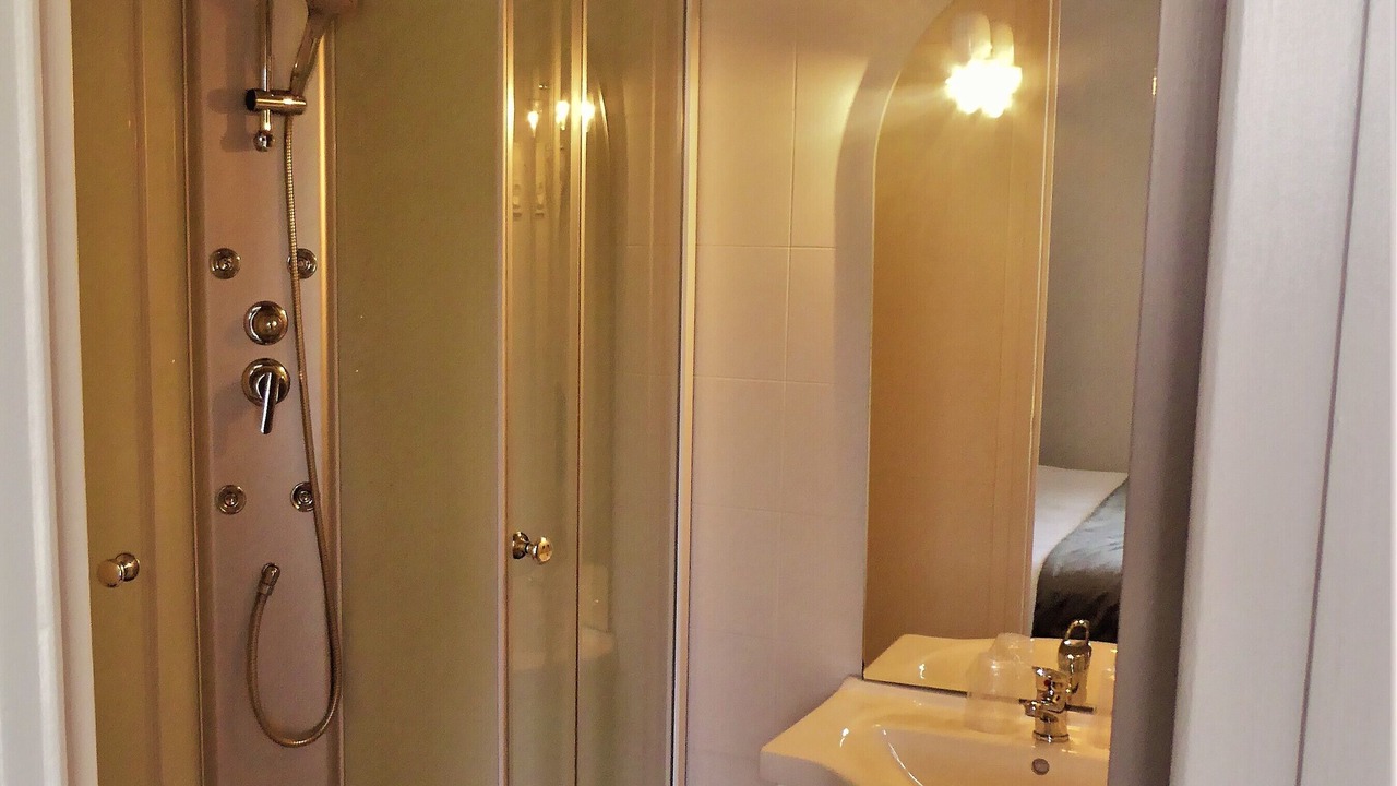 Photo of Others in Lavours