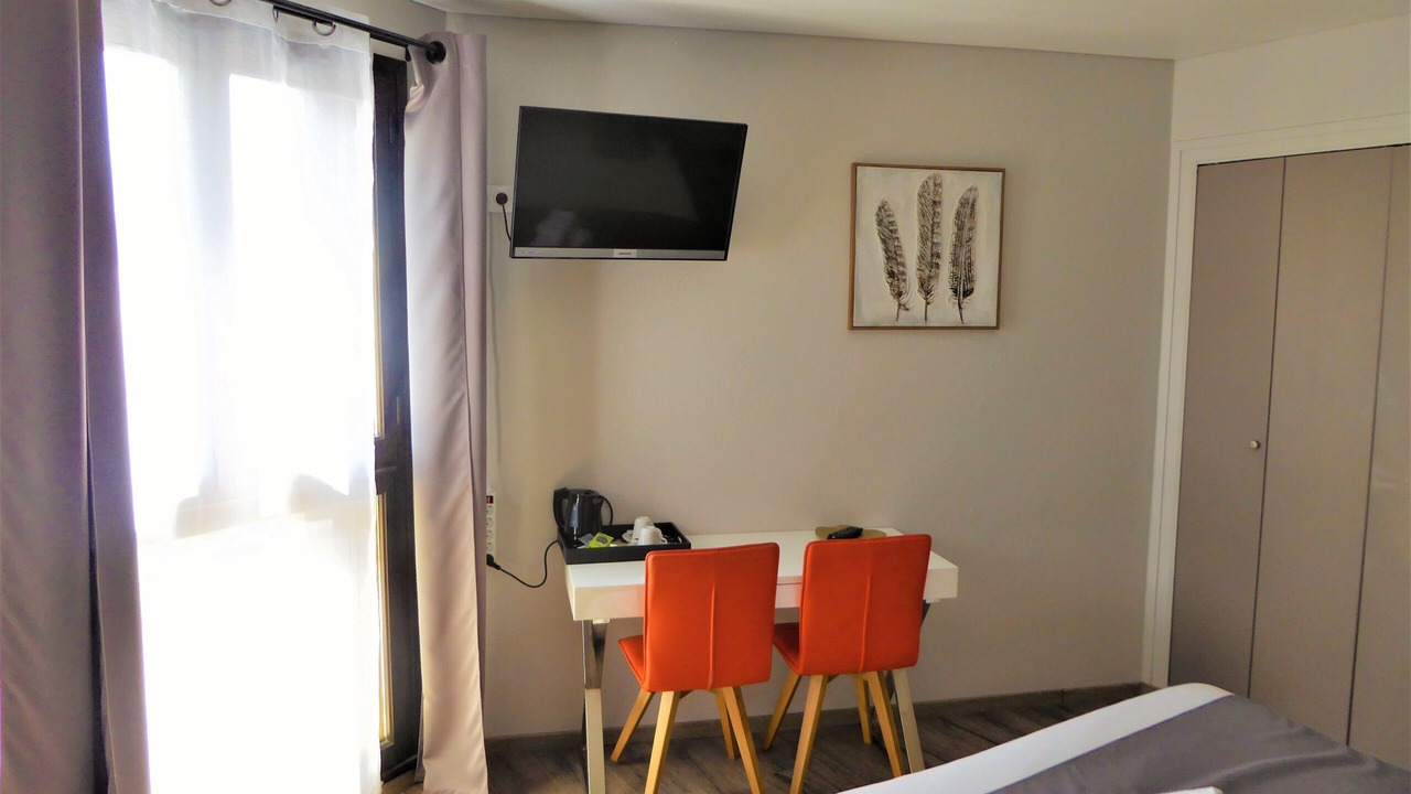 Photo of Bedroom in Lavours