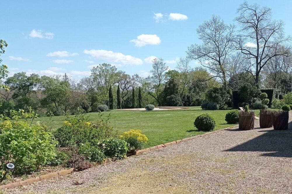 Photo of Outdoor in Aigrefeuille