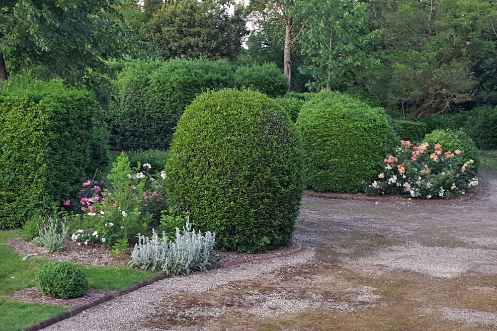 Photo of Outdoor in Aigrefeuille