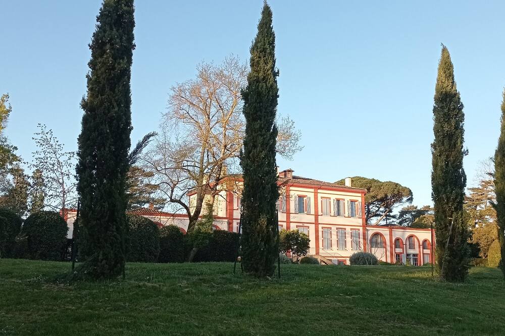 Photo of Outdoor in Aigrefeuille