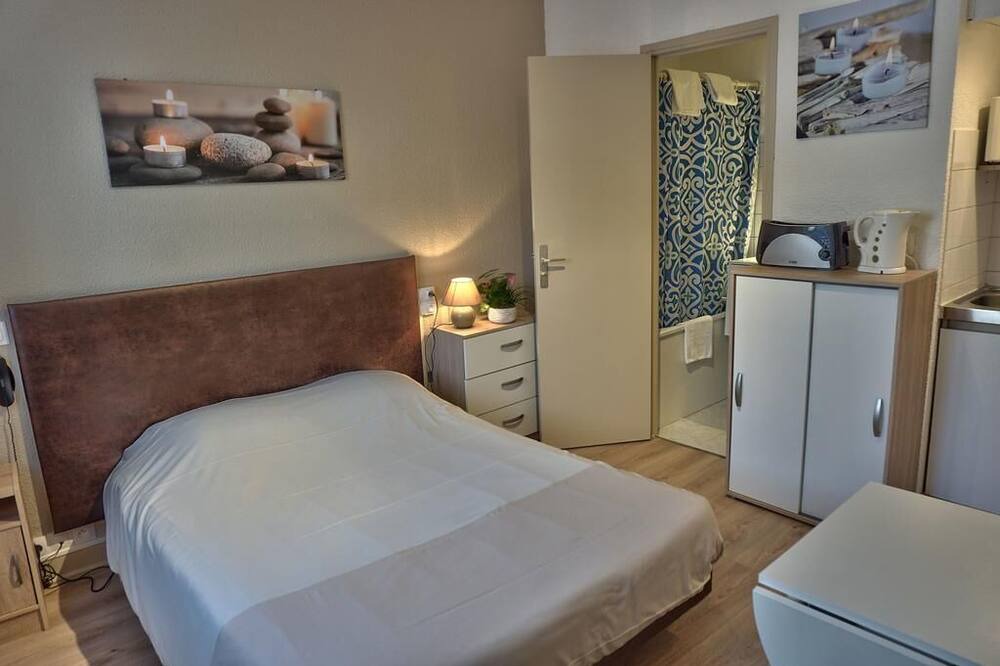 Photo of Bedroom in Venoix