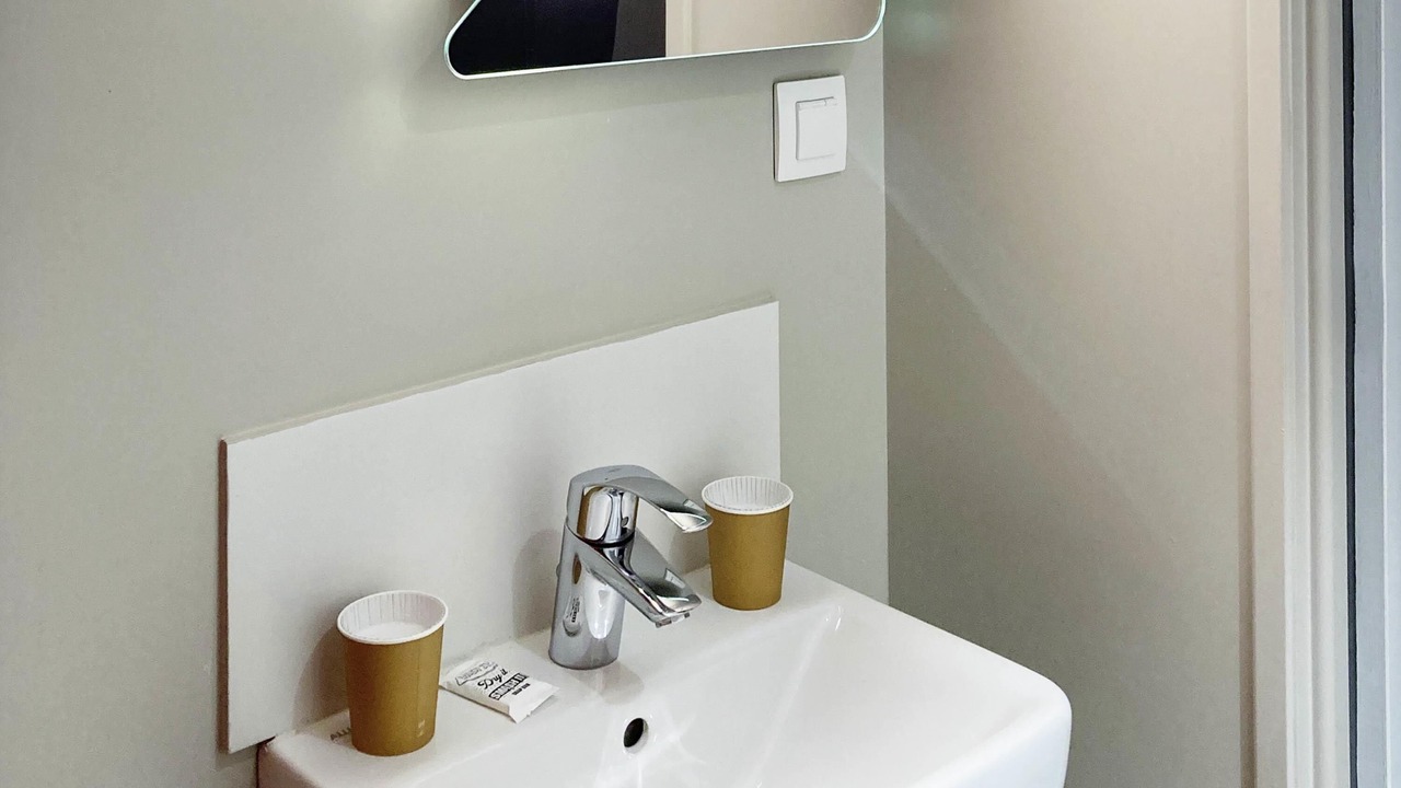 Photo of Bedroom in Quartier Saint-Clement - Jardin des Plantes