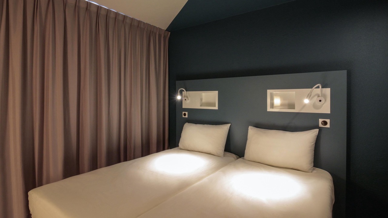 Photo of Bedroom in Quartier Saint-Clement - Jardin des Plantes